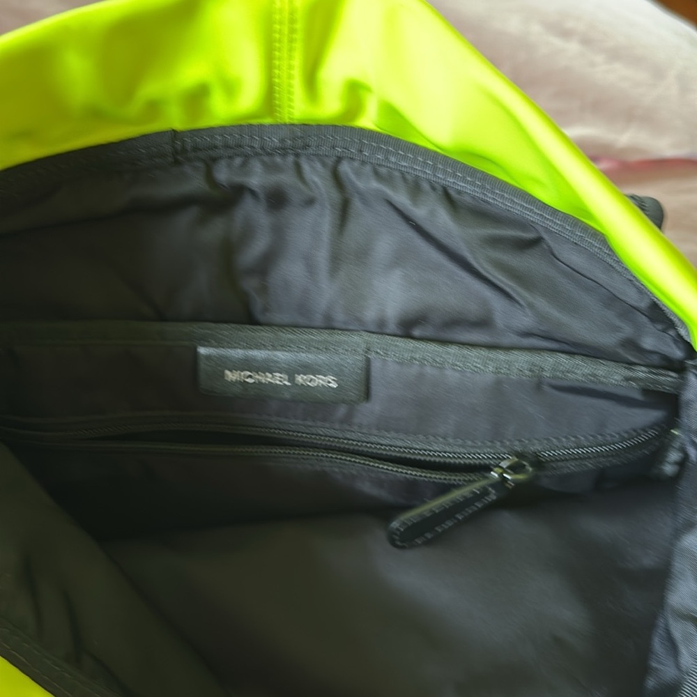 Michael Kors neon yellow backpack - Picture 9 of 15